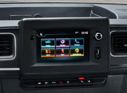Dacia MediaNAV Rear camera kit incl. programming dongle & P&P ca