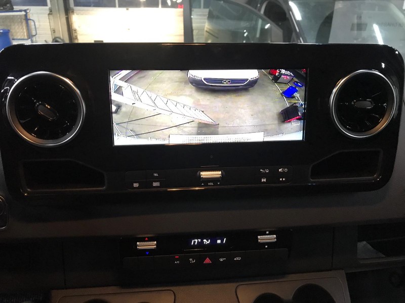 Rear & Front camera interface Mercedes MBUX (7" & 10.25")